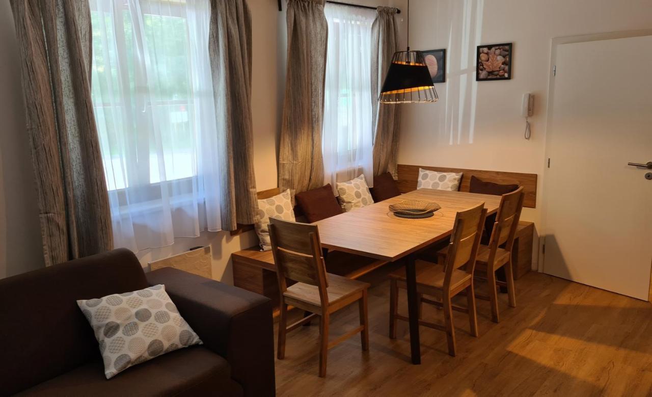Apartmán NETA Velké Karlovice, Polanský Dvůr Esterno foto