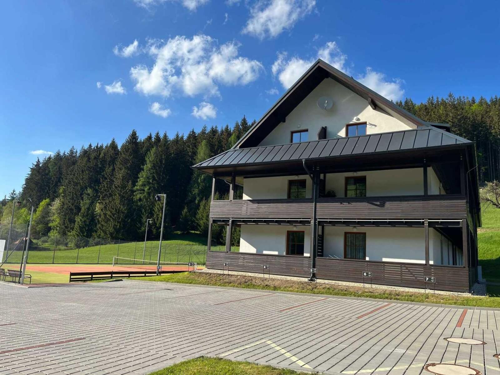 Apartmán NETA Velké Karlovice, Polanský Dvůr Esterno foto